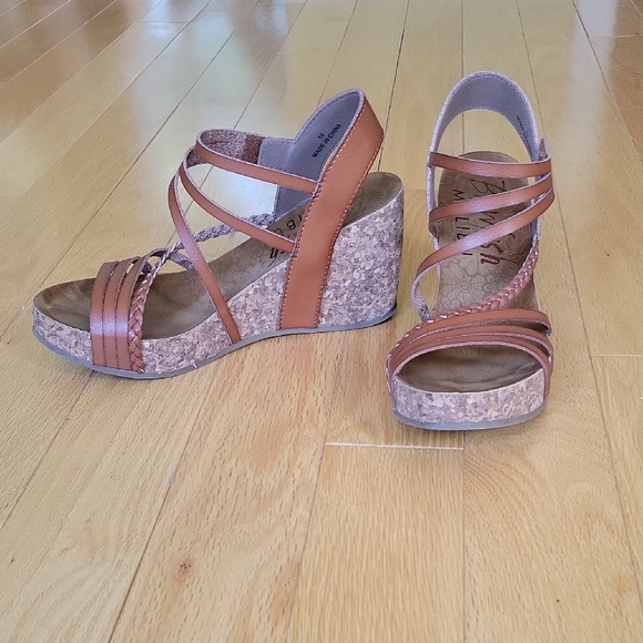 Blowfish Malibu Shoes - Elegant Tan Strappy Wedge Sandals